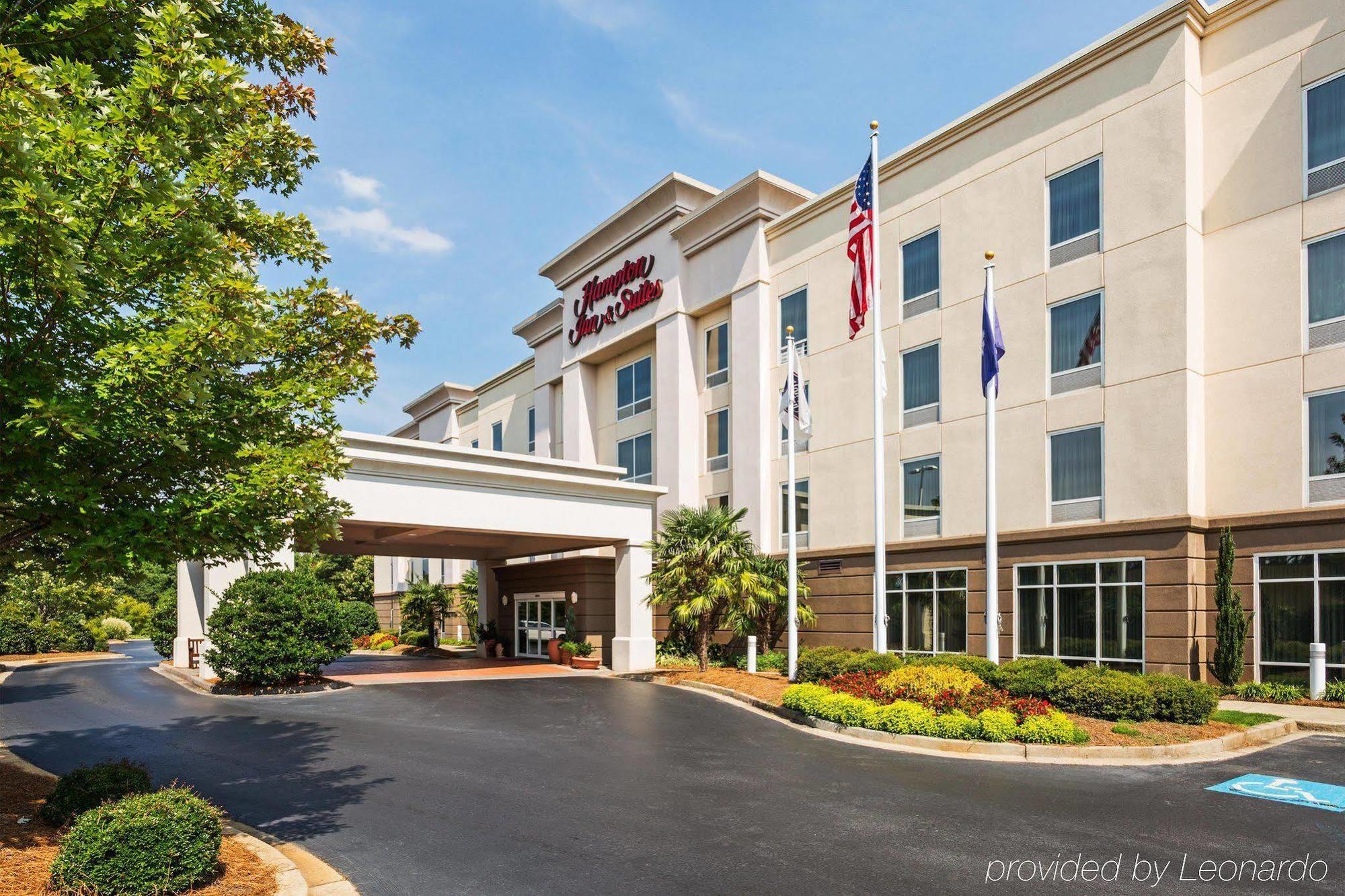 Hampton Inn & Suites Clinton Exterior photo